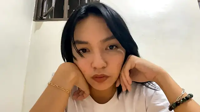 NoreenPierotti online show from April 3, 5:11 pm