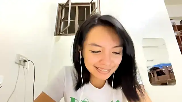 NoreenPierotti online show from April 8, 12:05 pm