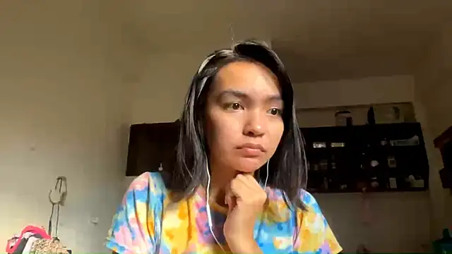 NoreenPierotti online show from April 14, 8:20 am