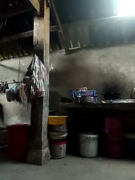 NIANIAKUTE online show from April 9, 1:05 am