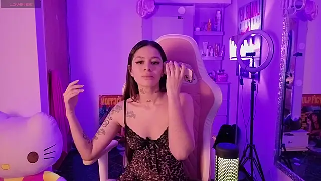 Oliviasims online show from July 4, 8:04 pm