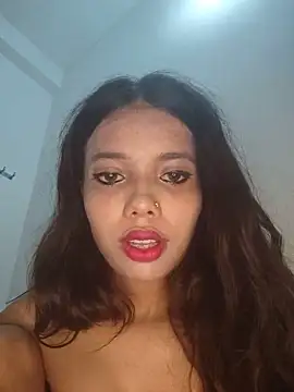 Snapshot of Candyy_crushh chatting on June 17, 8:21 pm Candyy crushh online show from June 17, 8:21 pm