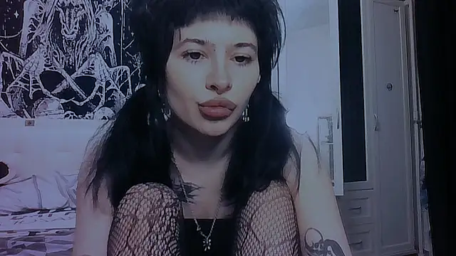 AllisonDeetz online show from April 15, 7:58 pm