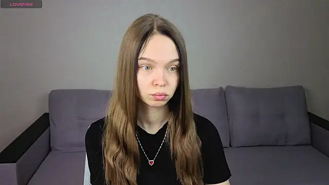 Sofa Vleifo online show from April 10, 1:11 am