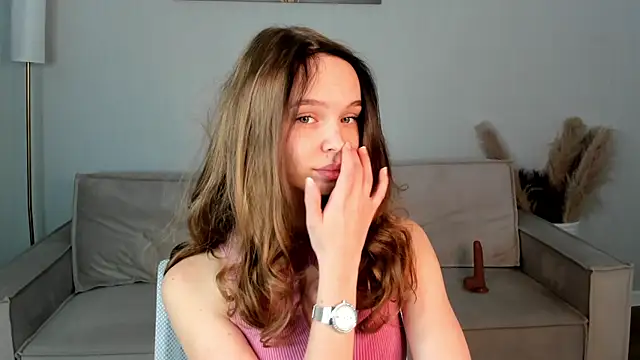 Sofa Vleifo online show from April 20, 1:08 am