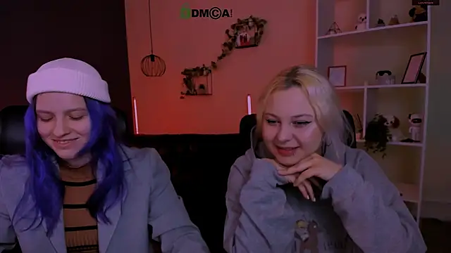 aria blaze  online show from March 29, 8:47 am