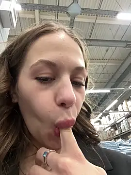 Olivia Jemison online show from April 5, 6:21 am