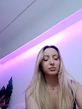 MissAlexis  online show from April 16, 6:03 am