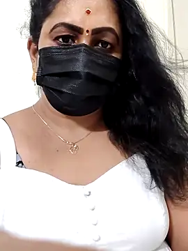 aishu mallu tamil online show from April 10, 7:07 pm