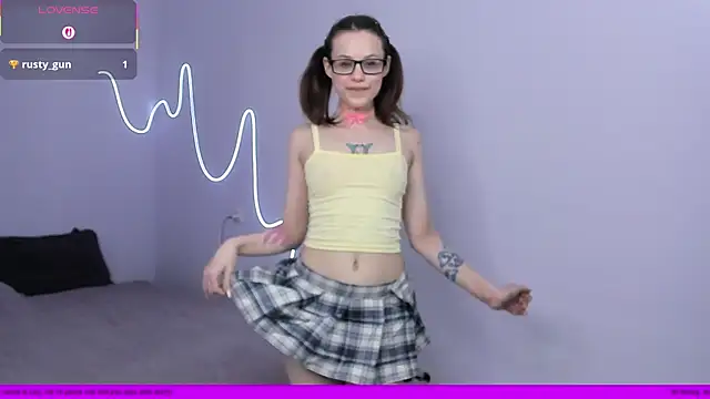 Lili pixxie  online show from April 16, 9:21 am