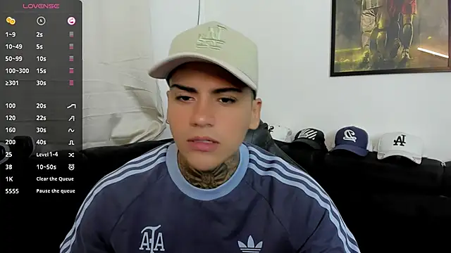 sweetlatinoboy online show from March 19, 10:30 am