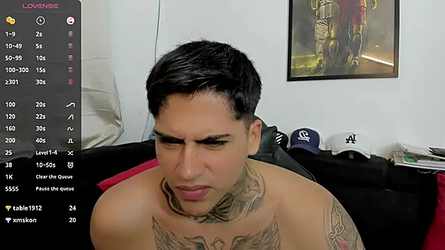 sweetlatinoboy online show from March 23, 12:14 am