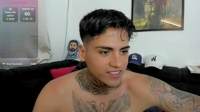 sweetlatinoboy online show from March 29, 12:10 am