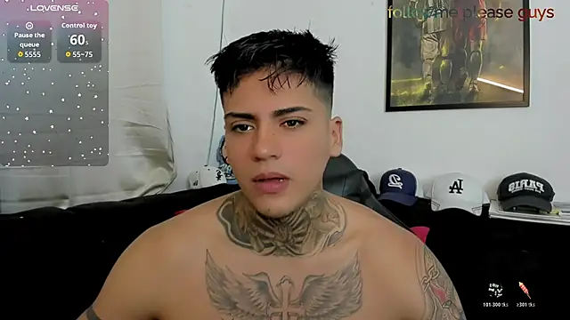 sweetlatinoboy online show from April 12, 10:31 am