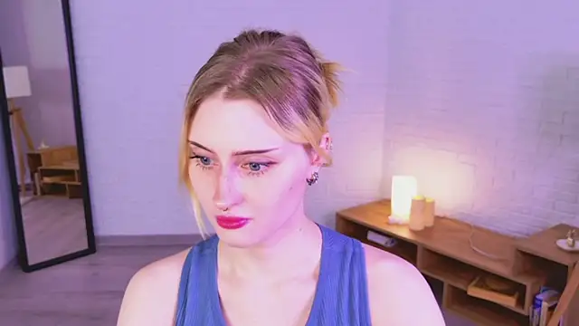 oh  lily online show from April 13, 2:00 pm