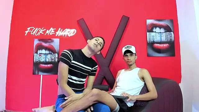 SEXY BIG COCK online show from April 15, 1:29 pm