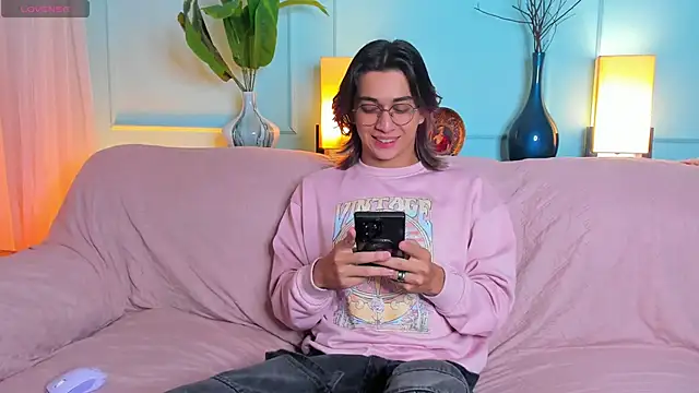 Keita Moon online show from April 16, 11:22 am