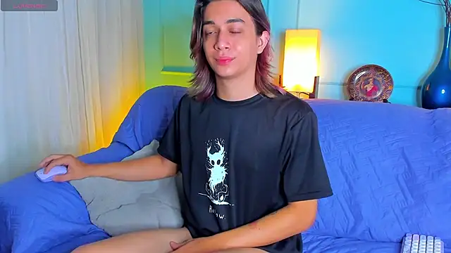 Keita Moon online show from April 17, 12:30 pm