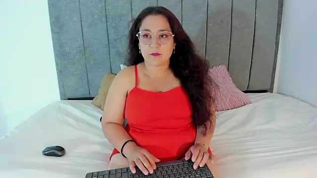 Reina Mia1 online show from March 30, 12:17 pm