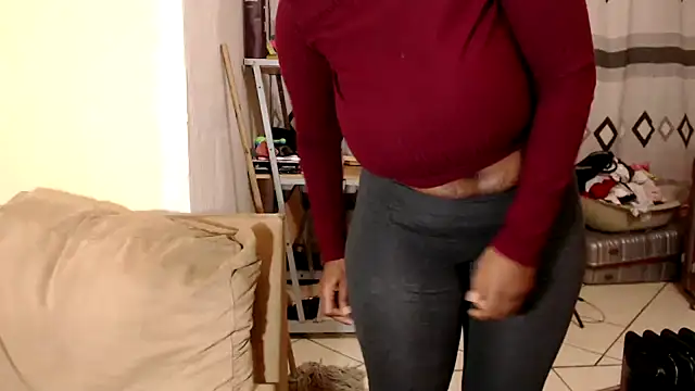 Melanie godness online show from April 13, 3:39 pm