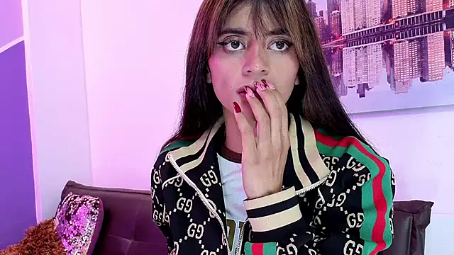 Sofy Durand online show from March 30, 12:06 pm