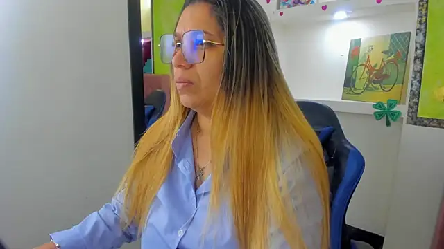 Melisa 14 online show from May 31, 9:49 am