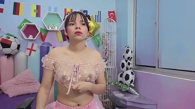 Isaa Skinny online show from June 30, 3:40 am