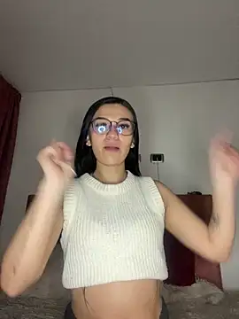 chloe evans0 online show from March 31, 2:13 am