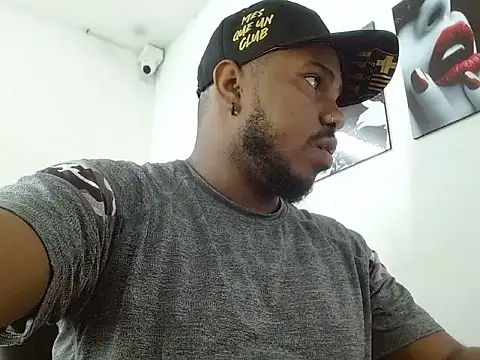 Alessandro Hamed online show from March 20, 1:38 pm