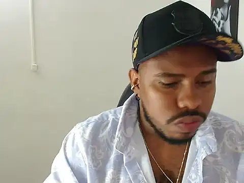 Alessandro Hamed online show from April 9, 2:00 pm