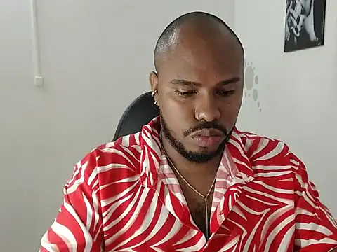 Alessandro Hamed online show from April 10, 2:00 pm