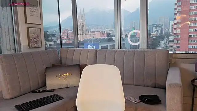 shy-vibes online show from April 15, 7:43 pm