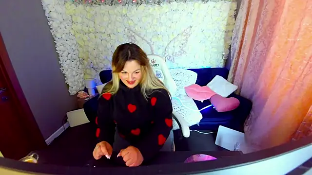 AlissyaGrayy online show from April 14, 1:28 pm