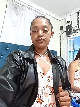 GoodinbedAfrican4 online show from April 16, 9:39 pm