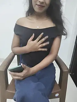 Snapshot of myra77 chatting on April 24, 3:47 pm myra77 online show from April 24, 3:47 pm