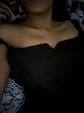Snapshot of myra77 chatting on May 6, 8:52 am myra77 online show from May 6, 8:52 am