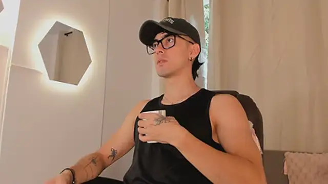 etham wolf1 online show from April 9, 5:29 pm