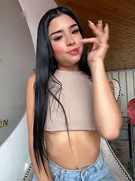 Shalom pink18 online show from April 15, 5:20 pm