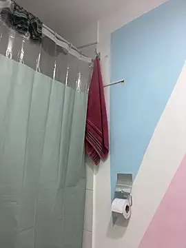 cristaal pink online show from April 17, 1:36 pm