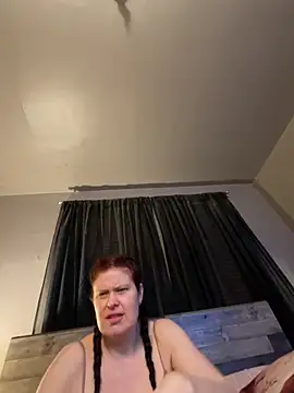 JulieetteLatte online show from April 4, 3:05 am