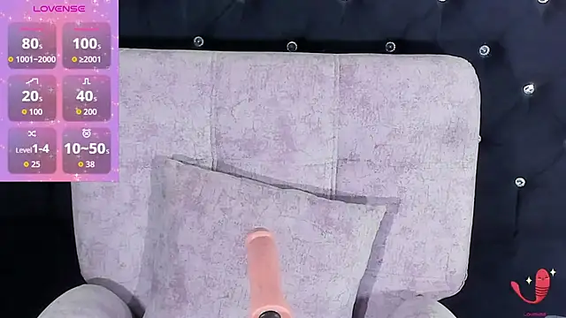 abby blond1 online show from April 12, 11:15 am