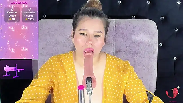 abby blond1 online show from April 13, 11:27 am