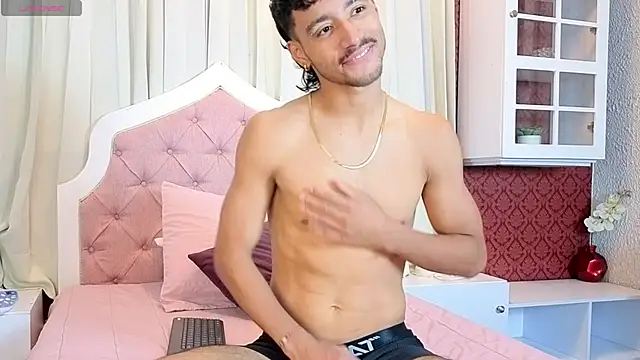 alexis stonne online show from April 14, 7:31 pm