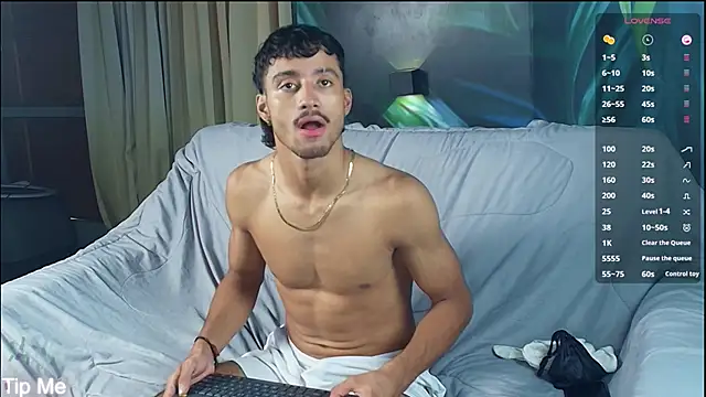 alexis stonne online show from April 15, 7:43 pm