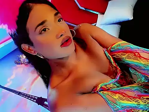 Paola Delfino online show from April 5, 10:45 am