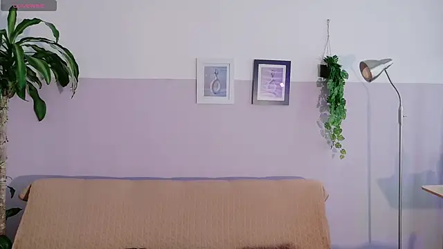 Zara Fire online show from April 5, 7:44 pm