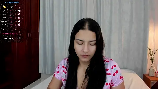 sweet aura31 online show from April 15, 8:42 pm