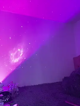 Maddy 4x online show from April 17, 6:11 pm