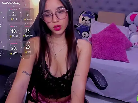 rouse cutie online show from April 6, 12:30 am