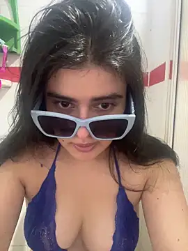 LinaEvansonn online show from April 22, 10:55 pm